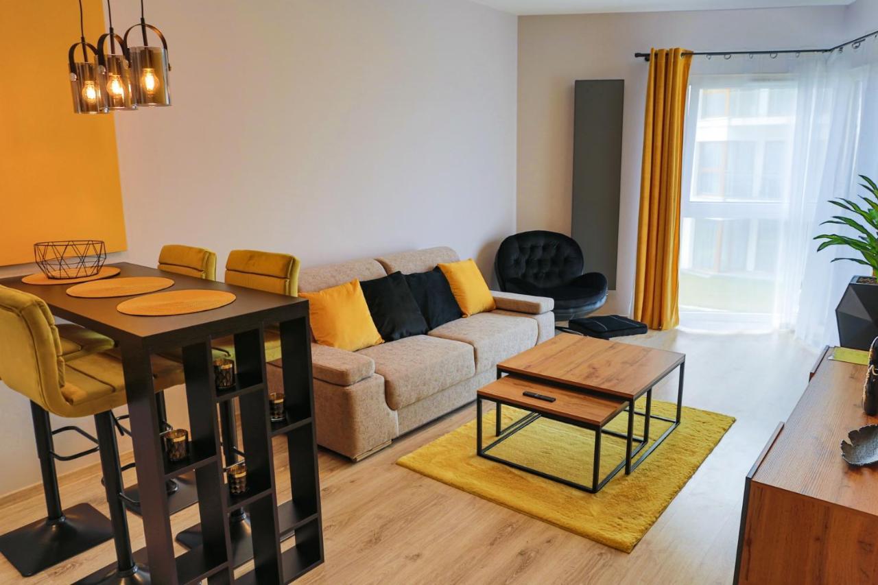 Apartament Elegance Yellow W Let'S Sea Basen&Spa Gąski Exteriör bild