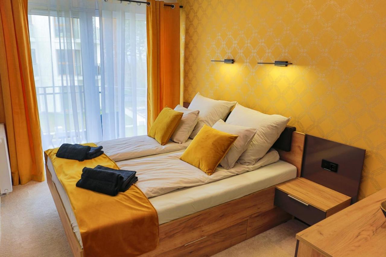 Apartament Elegance Yellow W Let'S Sea Basen&Spa Gąski Exteriör bild